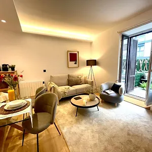 Mentura Centro De Parking Free Apartamento